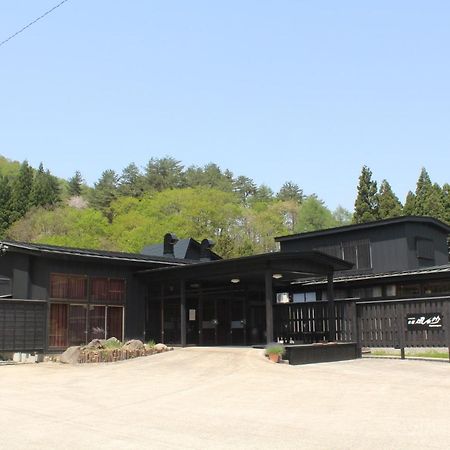 Hôtel Yamanosho à Yuzawa  Extérieur photo